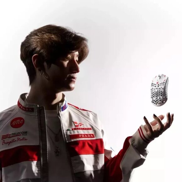 Finalmouse Ultralight X Pro Series | aceu | Size S and M Brand New Still in Box - Picture 3 of 3